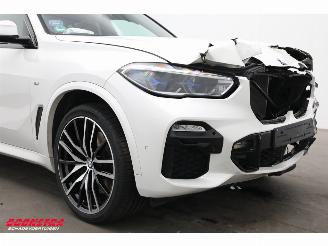 BMW X5 xDrive30d M-Sport Pano Memory HUD ACC H/K Lucht 360° picture 5