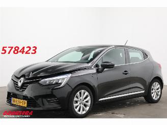 Schadeauto Renault Clio 1.6 E-Tech Hybrid 140 Intens LED Navi Clima Cruise PDC 2022/1
