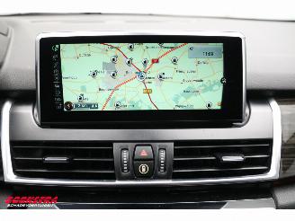 BMW 2-serie Gran Tourer 220i Luxury LED Leder HUD Navi Clima Cruise SHZ picture 22
