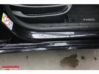 Skoda Fabia 1.0 Active Airco Bluetooth 52.434 km! picture 9