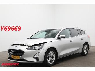 Damaged car Ford Focus 1.5 EcoBlue Titanium X Clima Navi Camera Virtual 2020/11