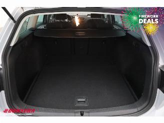 Volkswagen Golf Variant 1.6 TDI HL Bns R picture 28