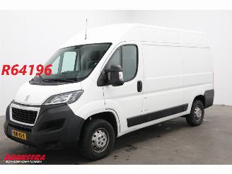 skadebil bedrijf Peugeot Boxer 2.2 BlueHDi 120 L2-H2 Premium Navi Airco Cruise Camera 2021/1
