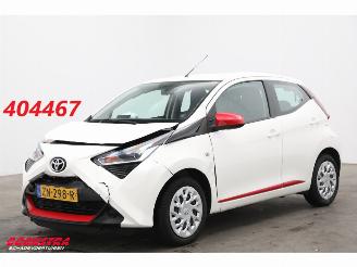 Coche accidentado Toyota Aygo 1.0 VVT-i x-play Apple/Android Airo Cruise Camera 57.976 km! 2019/7