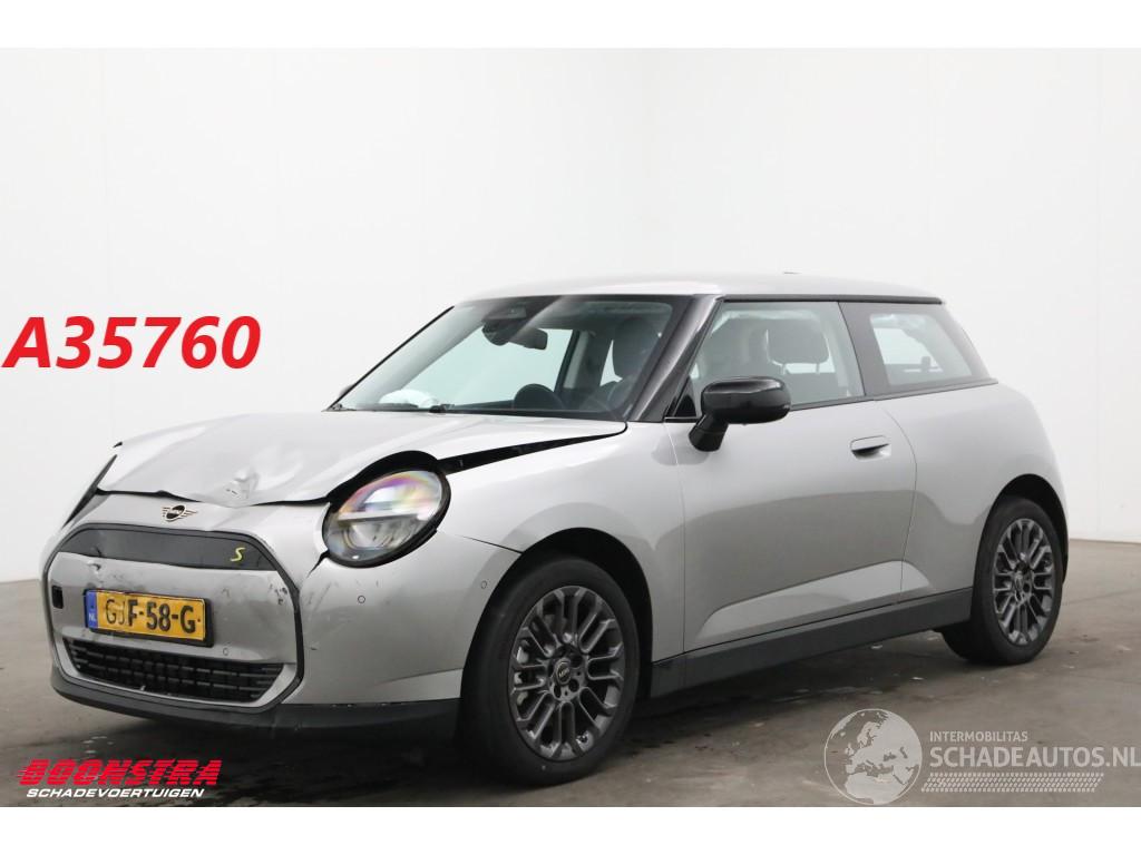 Mini Cooper SE Electric 54.2 kWh 218 PK LED Navi Cruise Camera