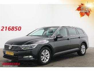 krockskadad bil auto Volkswagen Passat Variant Variant 2.0 TDI DSG Comfortline LED ACC Navi Clima AHK 2018/8