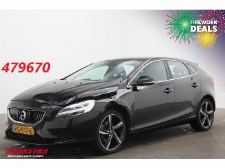 skadebil auto Volvo V-40 2.0 T3 Nordic+ Pano LED Memory Leder Camera SHZ 2017/11