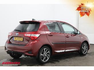 Toyota Yaris 1.5 Hybrid Premium Pano Navi Clima Cruise Camera 70.443 km! picture 3