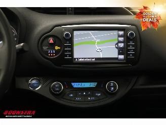 Toyota Yaris 1.5 Hybrid Premium Pano Navi Clima Cruise Camera 70.443 km! picture 12