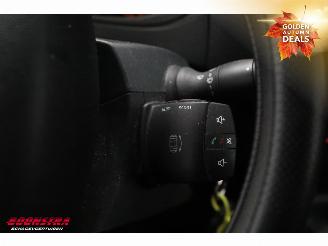 Renault Master T35 2.3 dCi L2H2 Dhollandia LBW picture 24