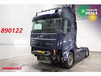 damaged trucks Volvo FH 500 iParkCool ACC Alcoa Leder 2022/2