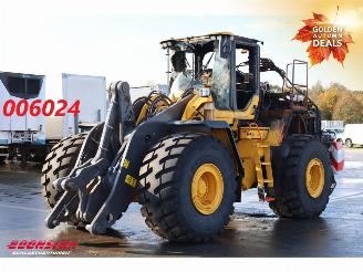 krockskadad bil machine Volvo  L220H Wheelloader BY 2025 2025/12