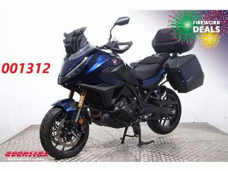 krockskadad bil motor Honda  NT1100 DCT Akrapovic LED ABS Bluetooth Cruise 5.169 km! 2025/3