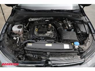 Volkswagen Golf 1.0 TSI Life LED ACC Memory Virtual H/K. picture 8