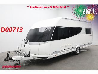 skadebil caravan Hobby  495 UL Premium Mover Rondzit Single Beds Middenkeuken 2014/6