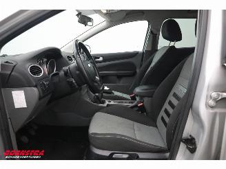 Ford Focus 1.6 Comfort Airco Cruise Bluetooth picture 12