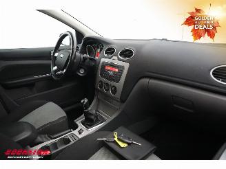 Ford Focus 1.6 Comfort Airco Cruise Bluetooth picture 9