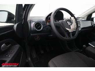 Volkswagen Up! 1.0 5-DRS Airco Bluetooth 33.429 km! picture 18