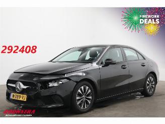 krockskadad bil auto Mercedes A-klasse 180 7G-Tronic Navi Clima Cruise Camera SHZ PDC 2022/1