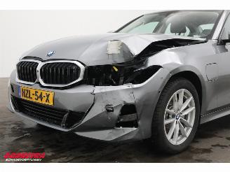 BMW 3-serie 330e Schuifdak 360° LED Cruise SHZ 4.216 km! picture 10