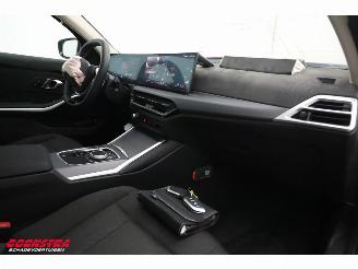 BMW 3-serie 330e Schuifdak 360° LED Cruise SHZ 4.216 km! picture 14