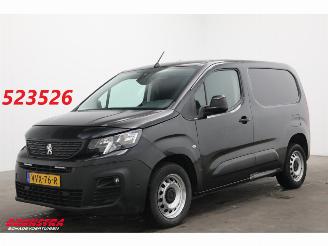 krockskadad bil bedrijf Peugeot Partner 1.5 BlueHDi 130 PK Aut. Apple/Android Airco Cruise Camera AHK 2023/6