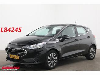 skadebil auto Ford Fiesta 1.0 EcoBoost Hybrid Titanium Navi Clima Cruise PDC 2022/4