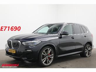 Vaurioauto  passenger cars BMW X5 xDrive40d M-Sport Pano LED ACC HUD Memory LRHZ AHK 2021/1