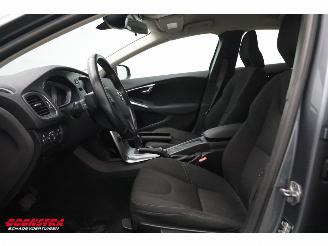 Volvo V-40 Cross Country 2.0 D2 Aut. Kinetic Navi Airco Cruise picture 8