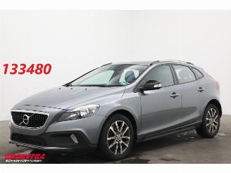 Ocazii autoturisme Volvo V-40 Cross Country 2.0 D2 Aut. Kinetic Navi Airco Cruise 2017/3