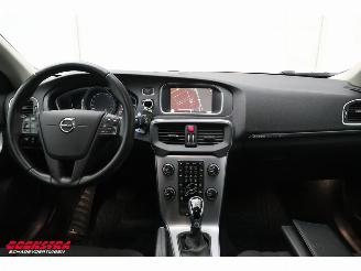 Volvo V-40 Cross Country 2.0 D2 Aut. Kinetic Navi Airco Cruise picture 6