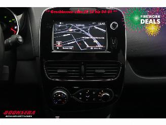 Renault Clio Grandtour Estate 0.9 TCe Intens LED Navi Clima Cruise PDC AHK 109.478 km! picture 15