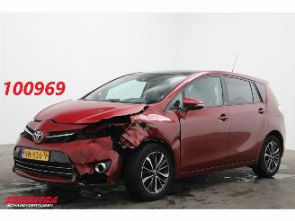 Vaurioauto  passenger cars Toyota Verso 1.8 VVT-i Volcano Edition Navi Clima Cruise Camera PDC 2017/3