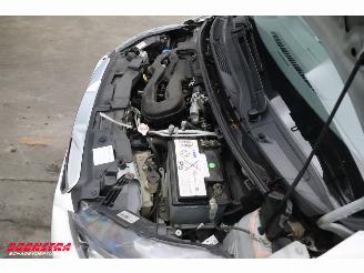 Peugeot 108 1.0 e-VTi Active Bluetooth Airco picture 10