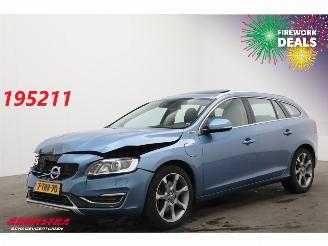 krockskadad bil auto Volvo V-60 2.4 D6 AWD PHEV Summum ACC Schuifdak Memory H/K Camera SHZ 2014/2