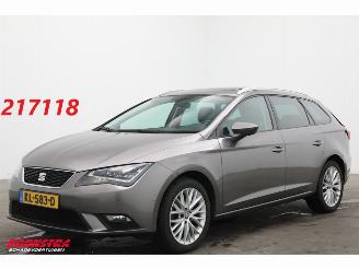 Unfallwagen Seat Leon 1.6 TDI Style LED Pano Navi Clima Cruise PDC AHK 2016/10
