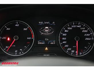 Seat Leon 1.6 TDI Style LED Pano Navi Clima Cruise PDC AHK picture 21