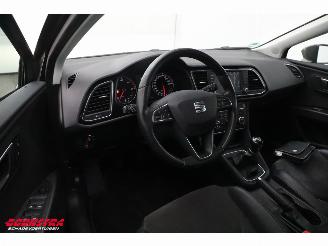 Seat Leon 1.6 TDI Style LED Pano Navi Clima Cruise PDC AHK picture 18