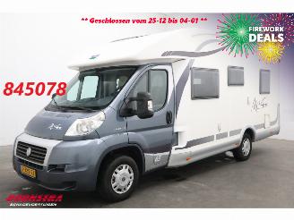 krockskadad bil camper Mc Louis  P700 2.3 MJ Solar Hefbed Frans Bed Luifel Airco Cruise Camera 2011/6