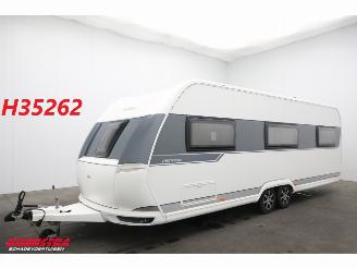 Vaurioauto  caravans Hobby  650 Prestige Luifel Rondzit Douche Oven BY 2017 2017/2