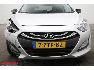 Hyundai I-30 1.6 GDI Go! Navi Clima Cruise Camera PDC 94.708 km! picture 8