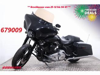 Vaurioauto  motor cycles Harley-Davidson  103 FLHX Street Glide 103 FLHX Street Glide ABS LED Cruise Radio 2013/1