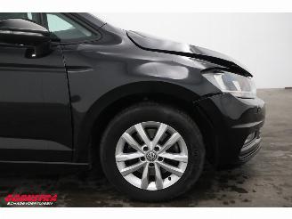 Volkswagen Touran 1.6 TDI VAN Navi Clima Cruise SHZ PDC AHK 143.757 km! picture 5