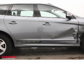 Volvo Xc-60 2.0 D3 Kinetic Memory BiXenon Navi Clima Cruise SHZ AHK picture 5