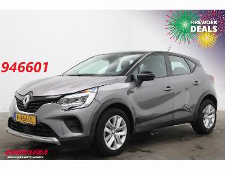 Vaurioauto  passenger cars Renault Captur 1.0 TCe 90 evolution Navi Airco Cruise PDC 26.206 km! 2022/12