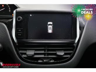 Peugeot 2008 1.2 PureTech Active Pano Navi Airco Cruise PDC 77.152 km! picture 22