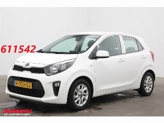krockskadad bil auto Kia Picanto 1.0 MPi DynamicPlusLine Navi Airco Cruise 2020/1