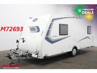 krockskadad bil caravan Caravelair Antares 470 Luifel Fietsendragers Single Beds BT 2021 2021/3