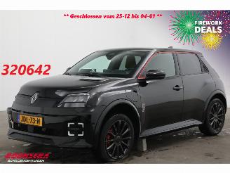 Vaurioauto  passenger cars Renault 5 comfort range iconic cinq 52 kWh LED ACC Apple/Android Camera 2025/9