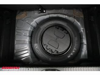 Renault Clio 1.3 TCe Initiale Paris LED 360° Leder Navi Clima SHZ PDC picture 8